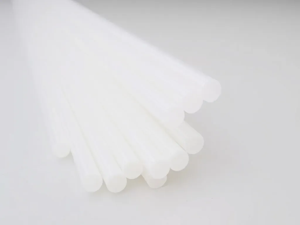 Polipropylen – charakterystyka materiału i jego przewagi nad innymi tworzywami